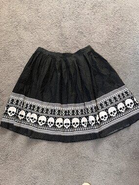 HELL BUNNY CLARA SKELETON SKIRT in BLACK & WHITE POLKA DOTS & SKULLS  NWOT - 3XL
